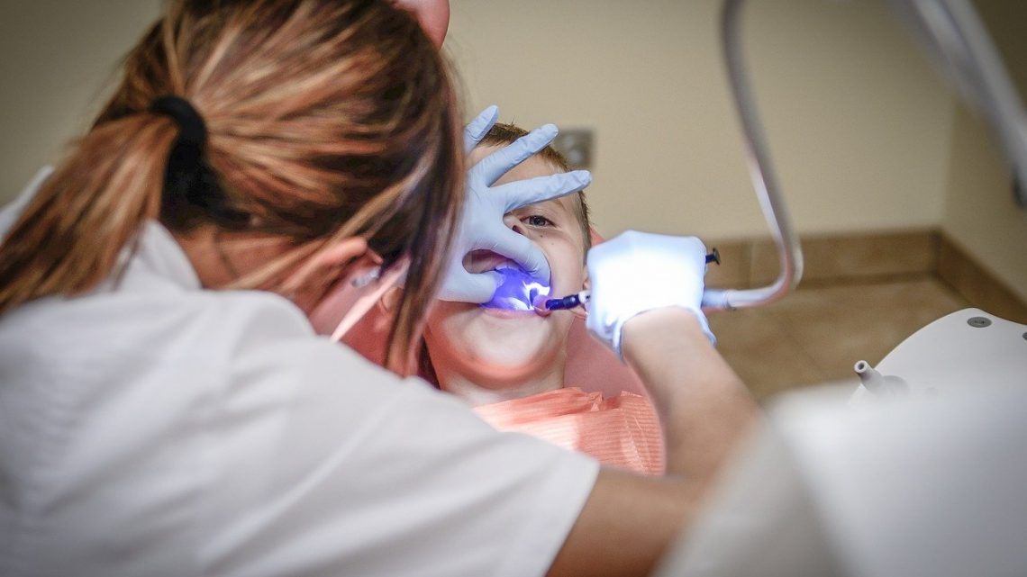 Dlaczego Polacy boją się dentysty?