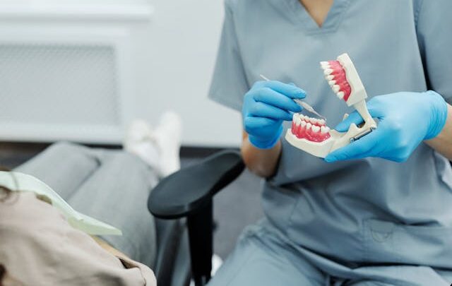 Budowa mini-implantów zębowych – czym różnią się od standardowych implantów?