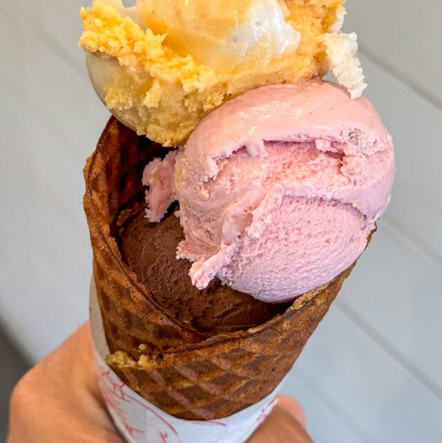 Perfekcyjne lody od podstaw – jak pasteryzatory do lodów i frezery do lodów kształtują jakość rzemieślniczego produktu?