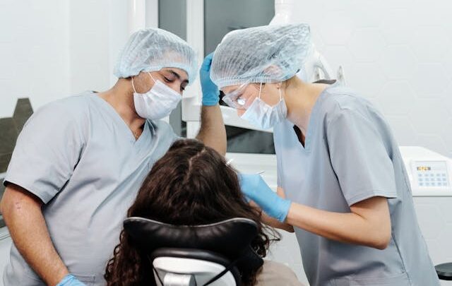 Co jeść po zabiegu wszczepienia implantu zębowego?