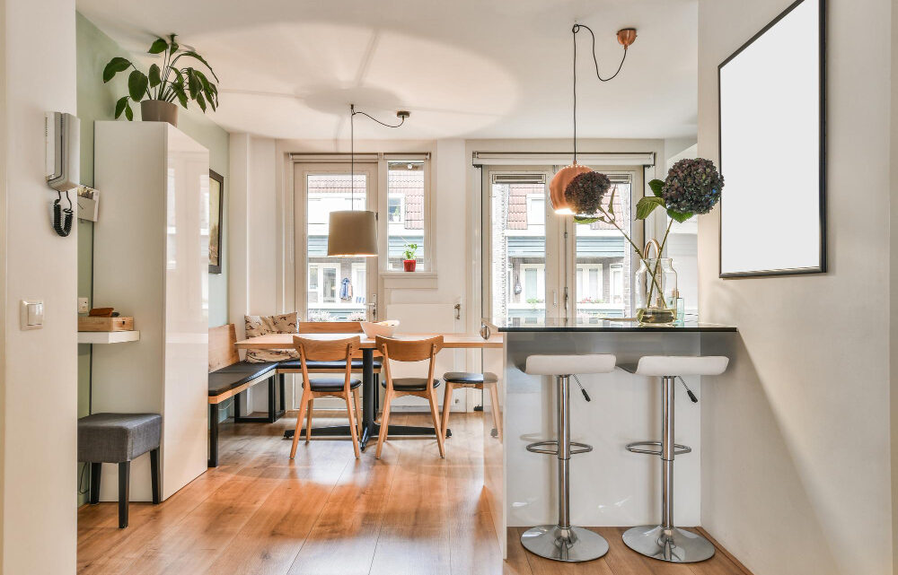 Gotowe projekty kawalerek w bloku – typowe układy i zmiany adaptacyjne