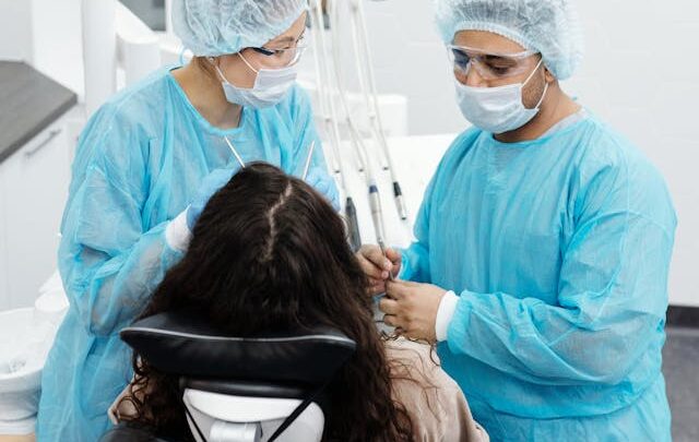 Jak przygotować się do pierwszego etapu zakładania implantów zębowych?