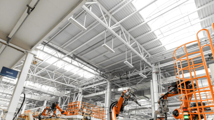 Materiały trudnościeralne w instalacjach przemysłowych – rodzaje i właściwości